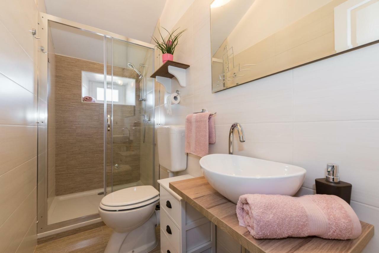 Skipper Suites Novigrad Istria المظهر الخارجي الصورة